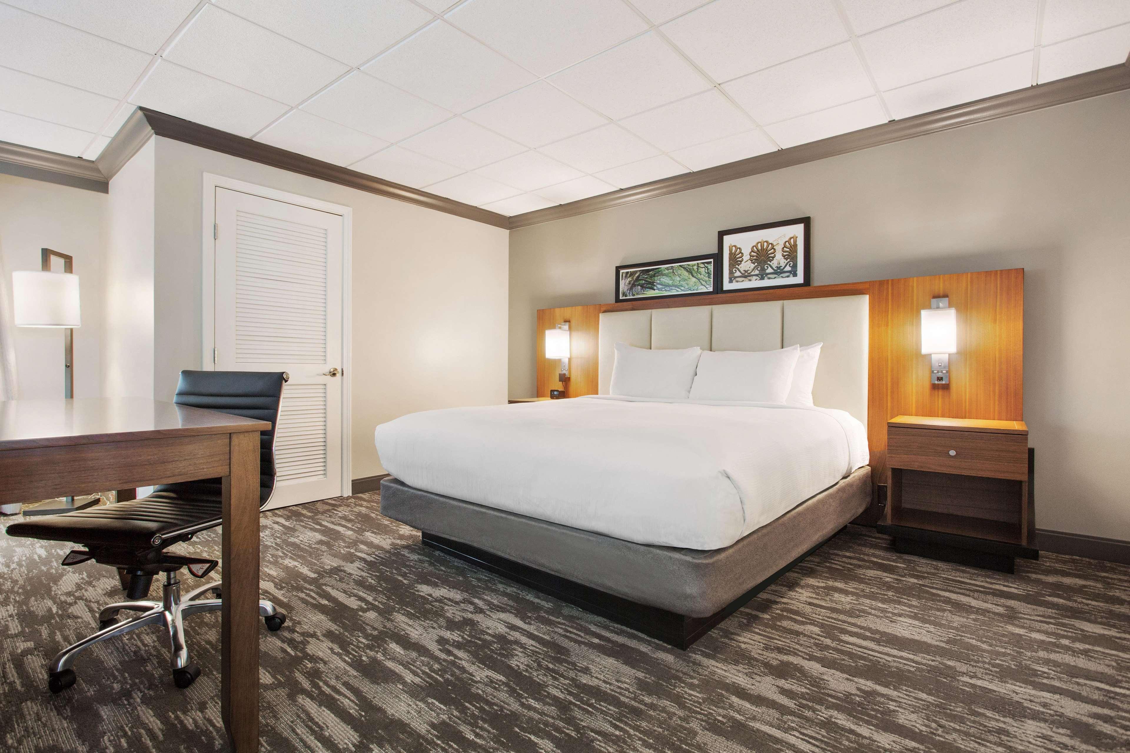 Hotel Doubletree By Hilton New Orleans