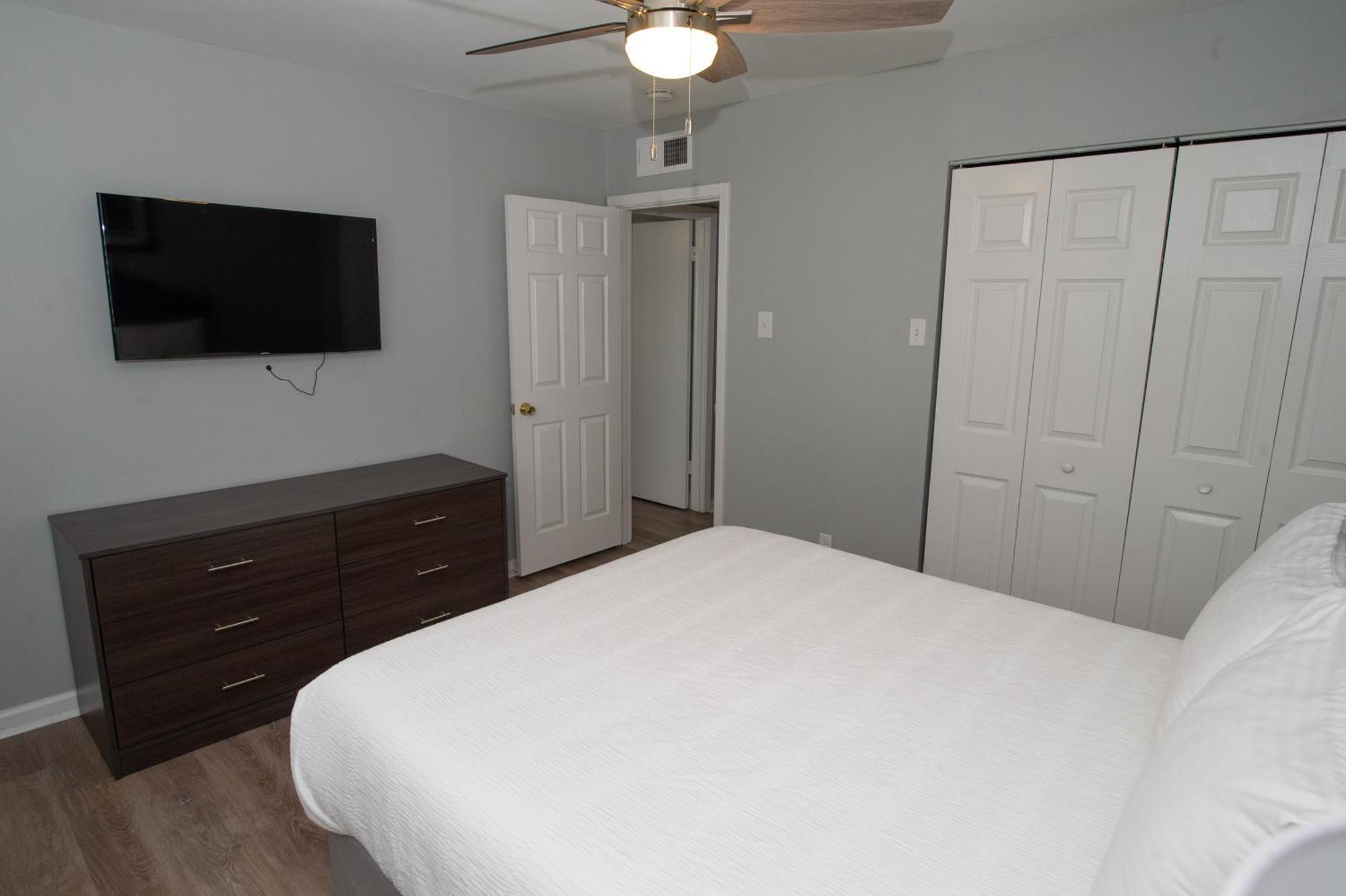 Frenchmen Orleans At 519, Ascend Collection