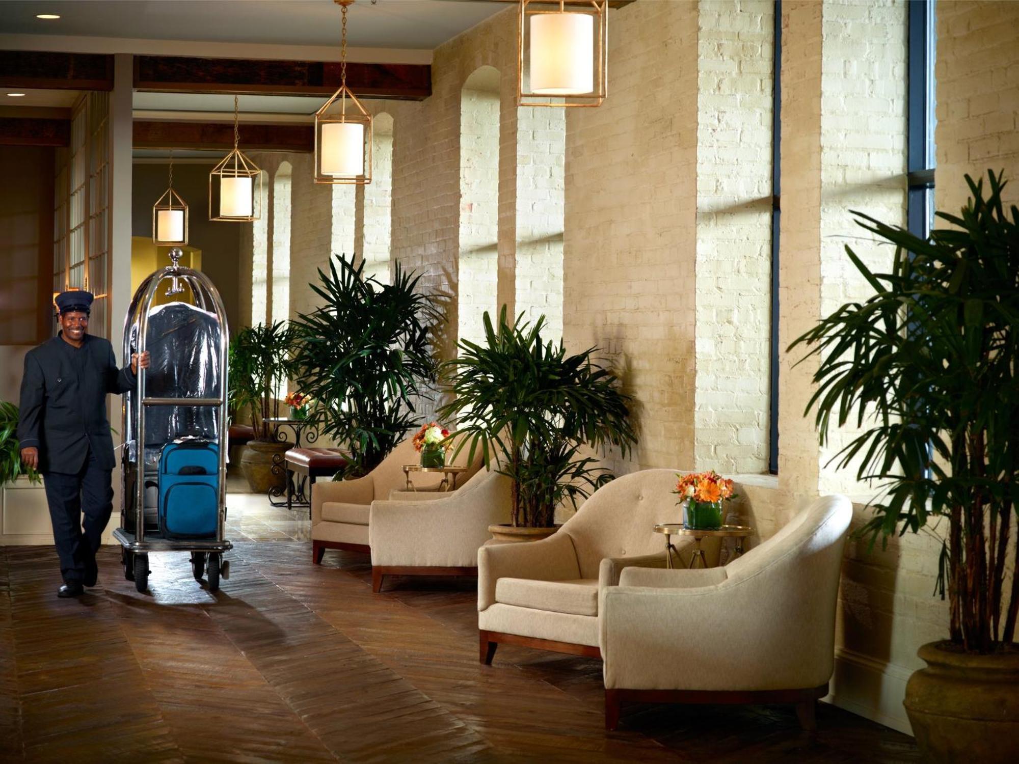 Hotel The Riverfront 4*