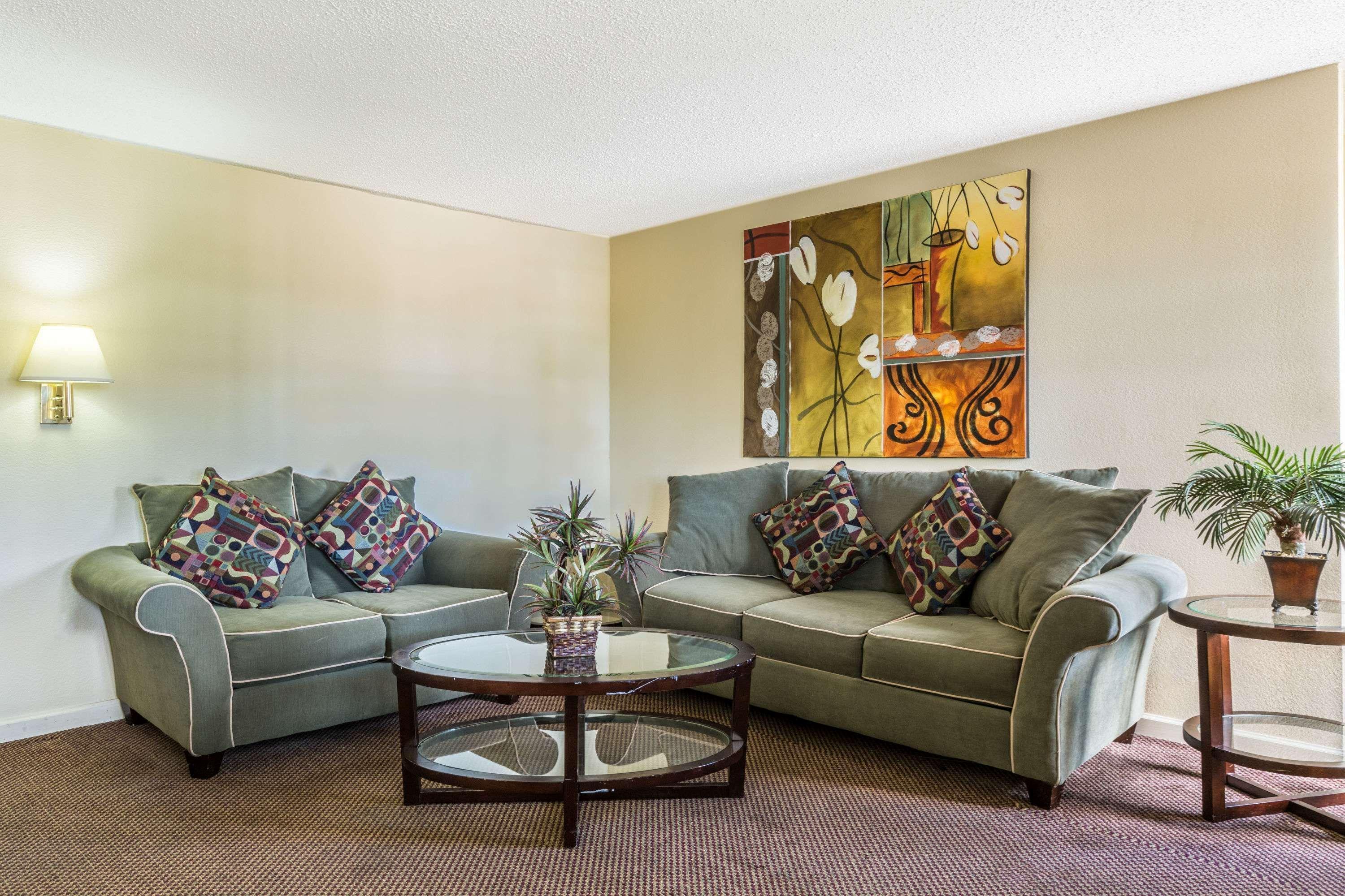 Super 8 By Wyndham 2*