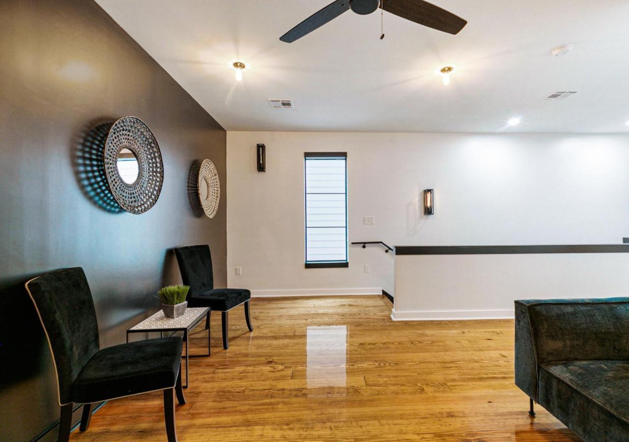 Luxury 5 Bedroom With Private Rooftop Villa *