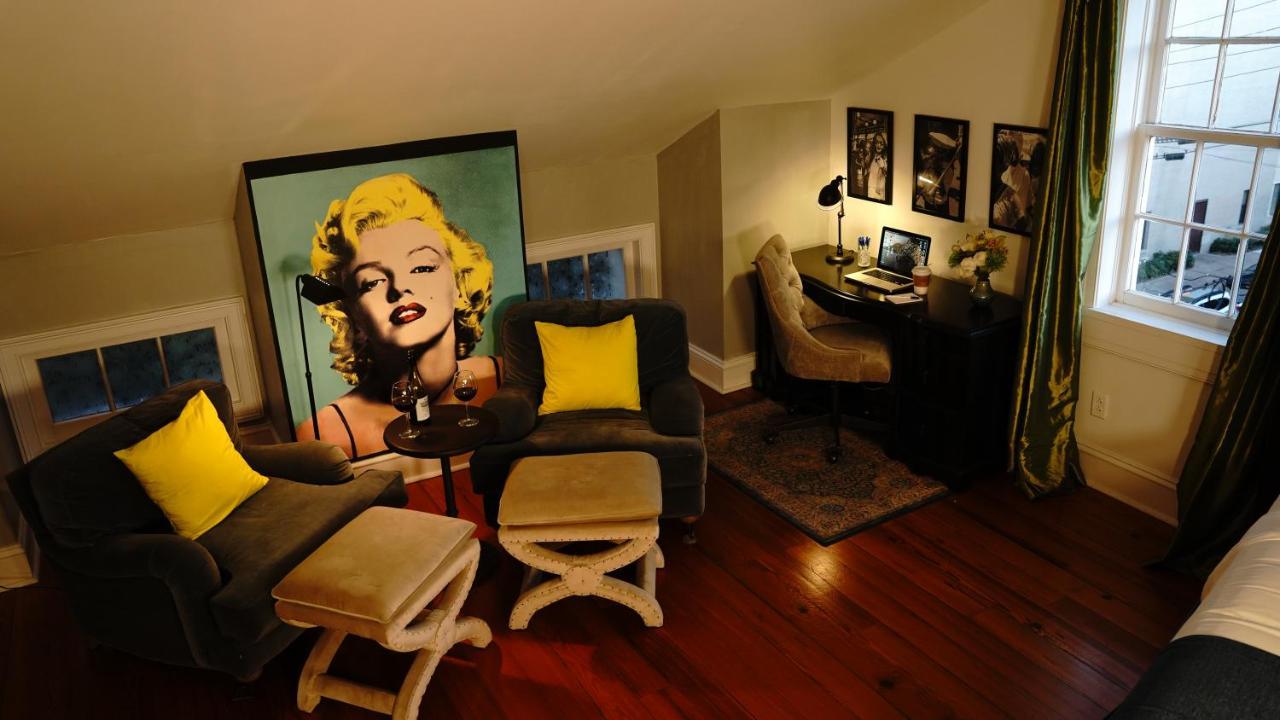 Royal Frenchmen And Bar Hotel 4*