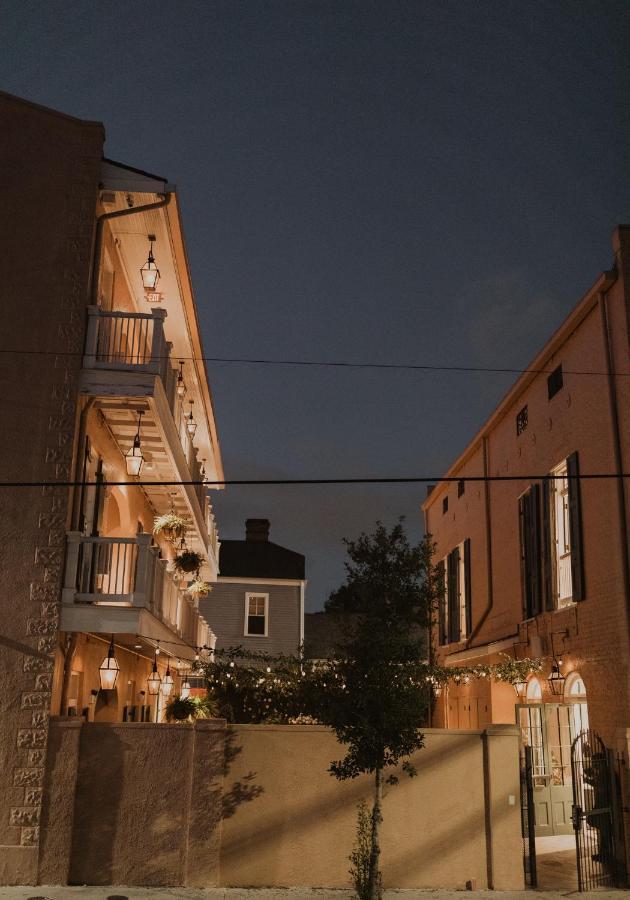 Hotel Royal Frenchmen And Bar New Orleans