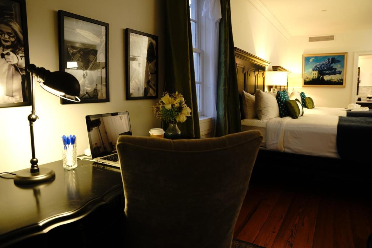 Royal Frenchmen And Bar Hotel 4*