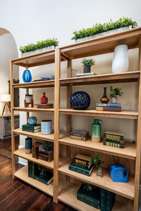 Bourbon Street Hotel *