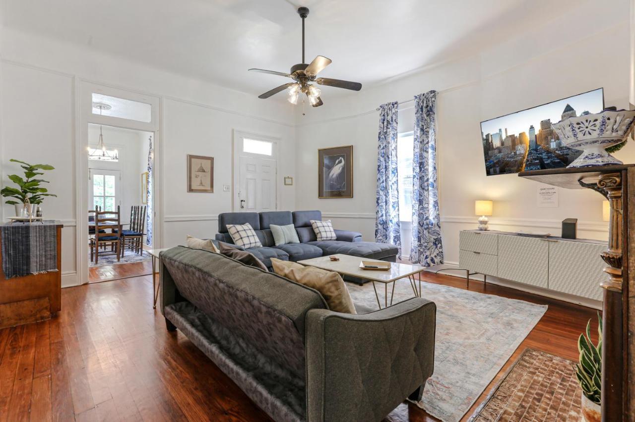 Uptown Spacious 4bd/3ba With Historic Charm *