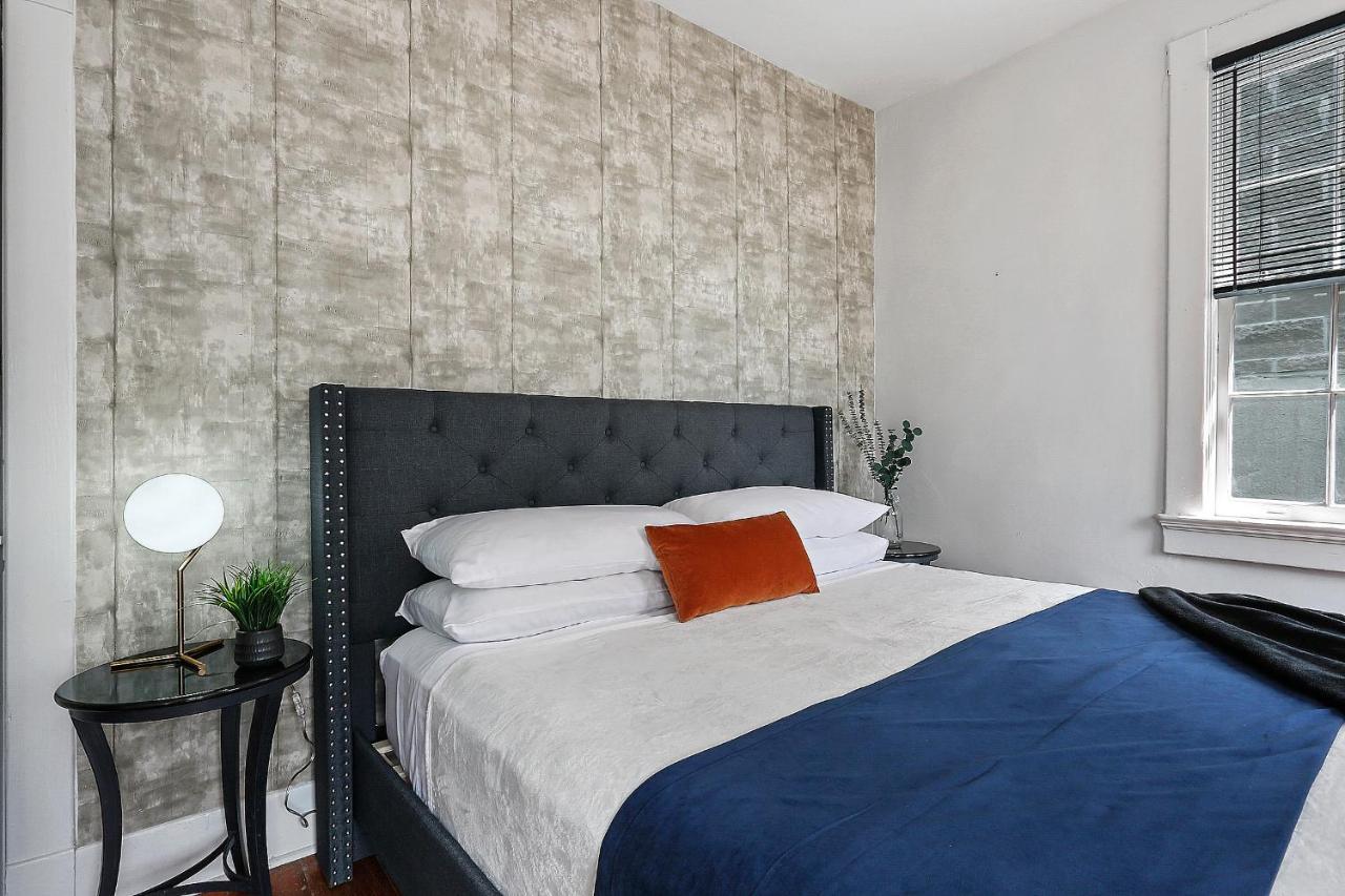 St Charles-mardi Gras 6bd *