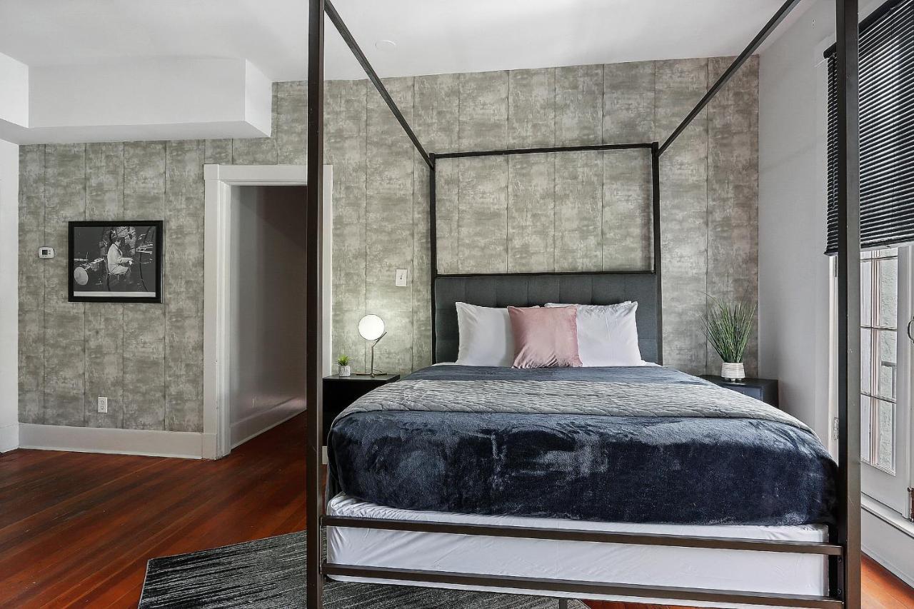 Apartment St Charles-mardi Gras 6bd *