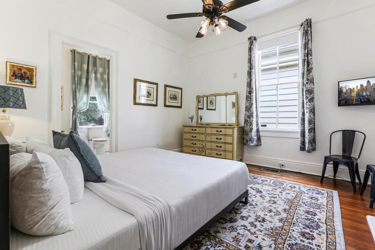 Uptown Spacious 4bd/3ba With Historic Charm Holiday home New Orleans