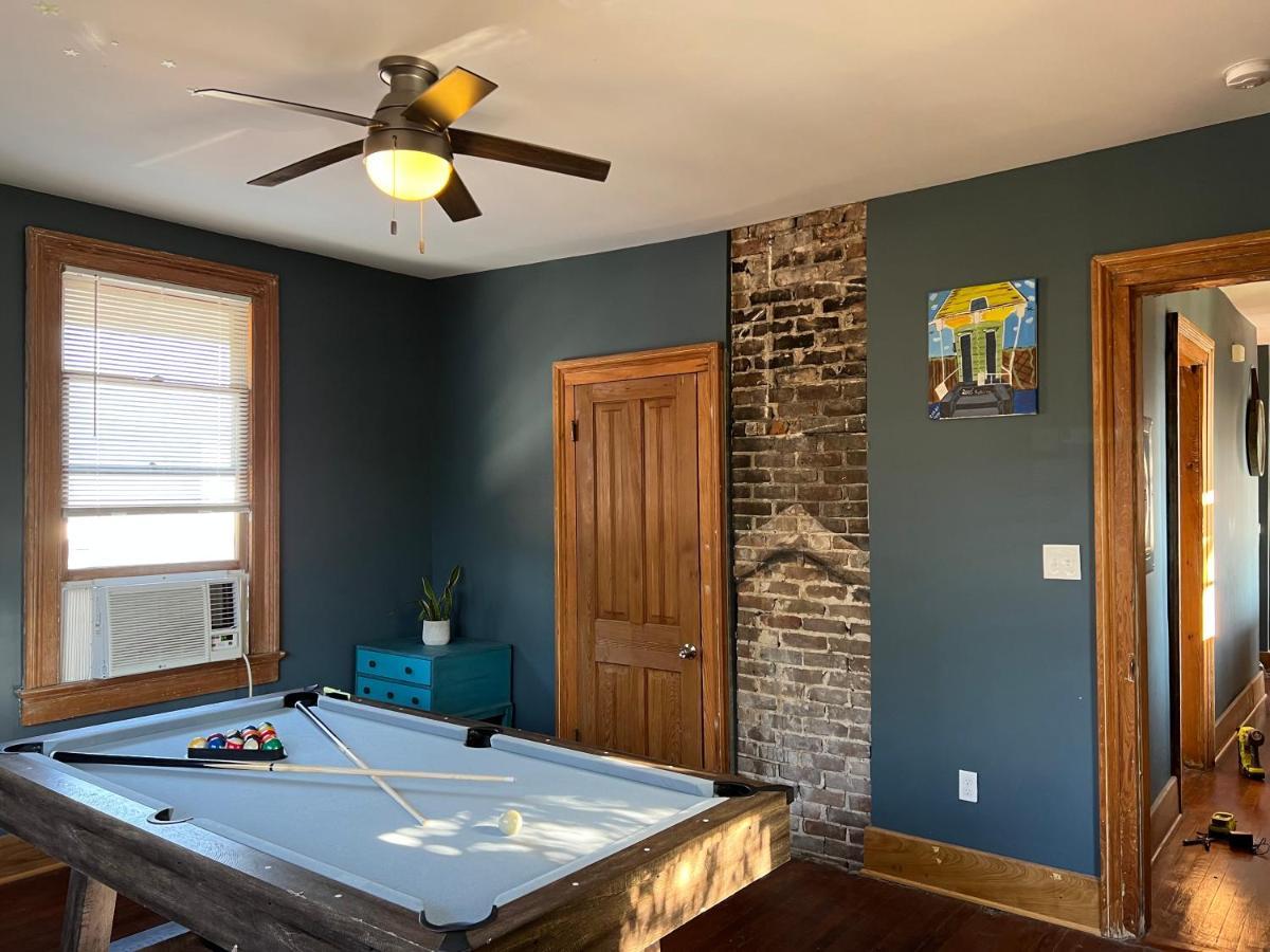 Uptown Treehouse Apartment *