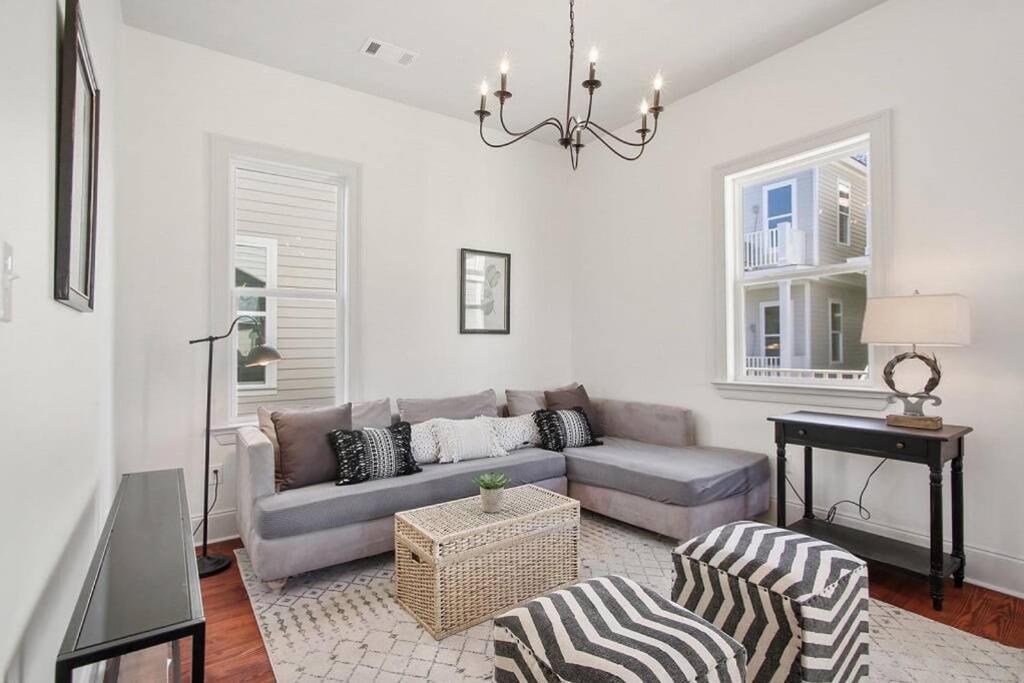 Large Orleans Villa New Orleans