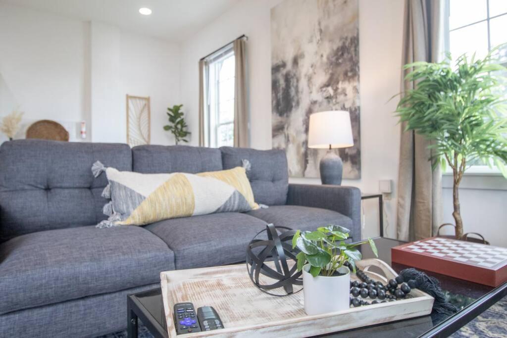 Apartment Upscale Loft Downtown Nola 2835