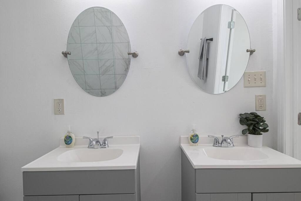 Upscale Loft Downtown Nola 2835 Apartment