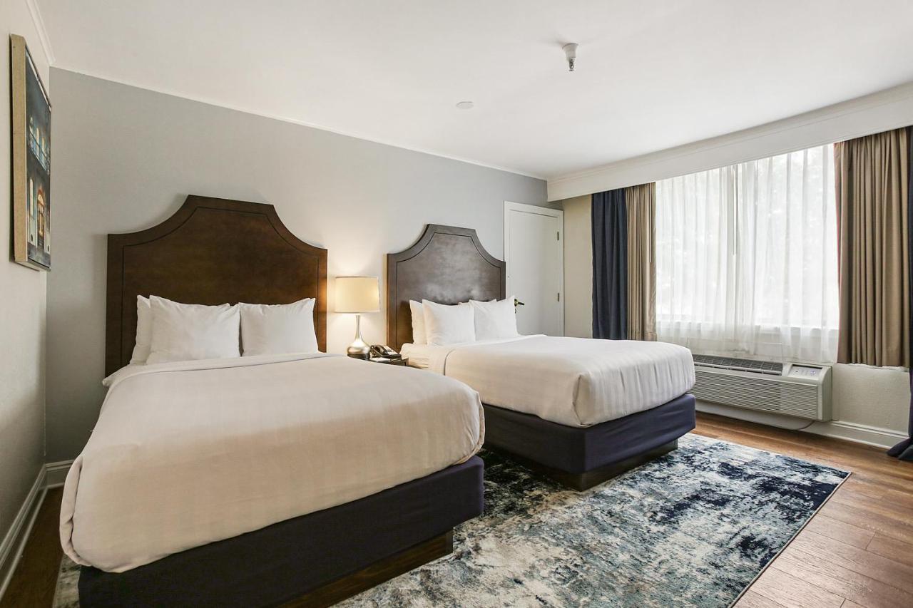 St Charles Inn, Superior