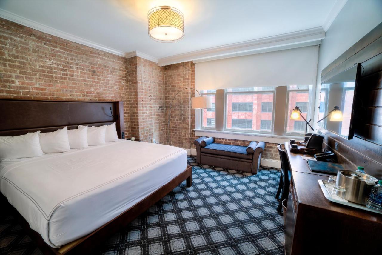 Q&c And Bar New Orleans, Autograph Collection