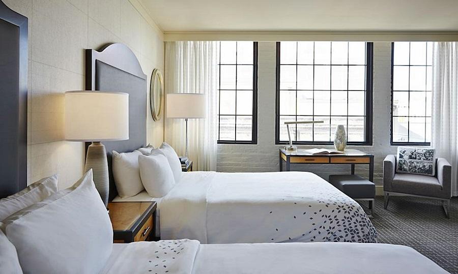 Hotel Renaissance Arts Warehouse District