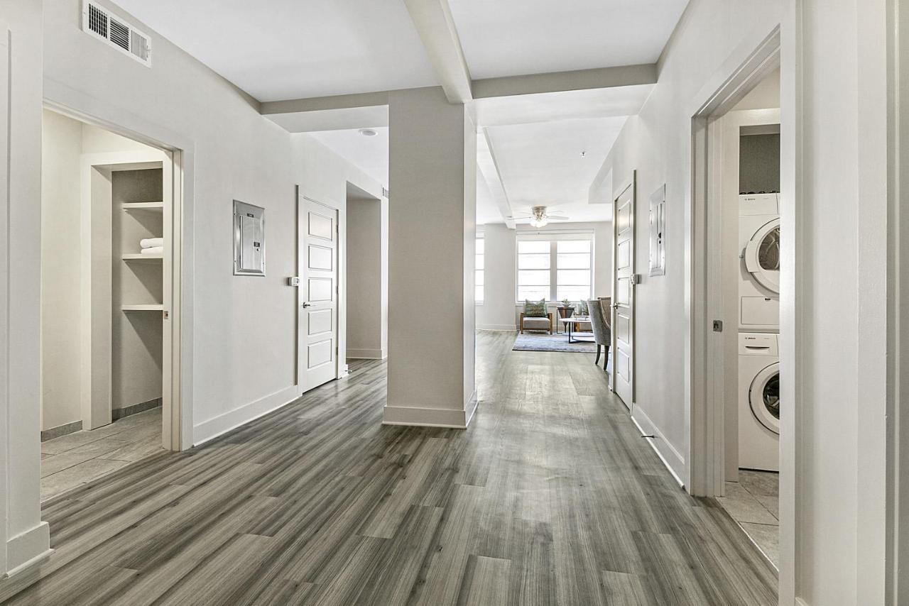 Apartment Amazing 4-bedroom Haven In The Heart Of *