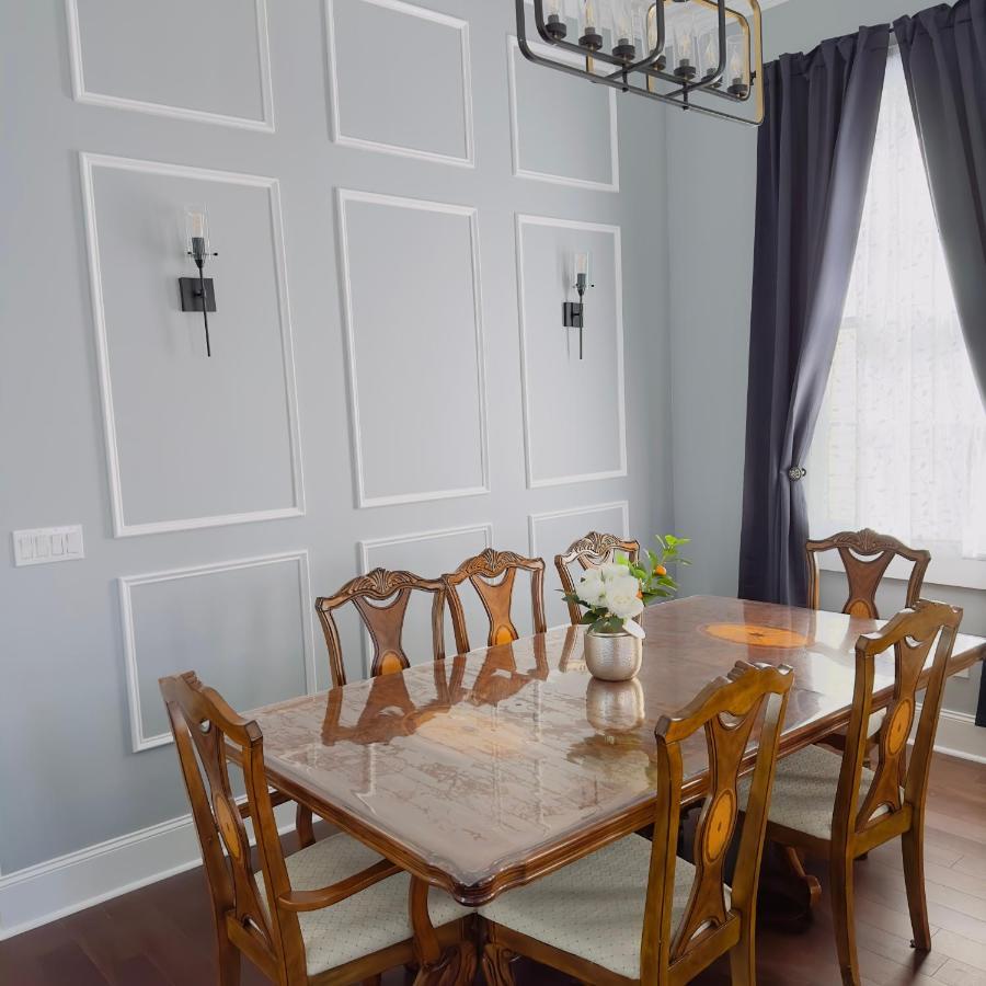 The Historic Bourbon Walk To French Quarter New Orleans