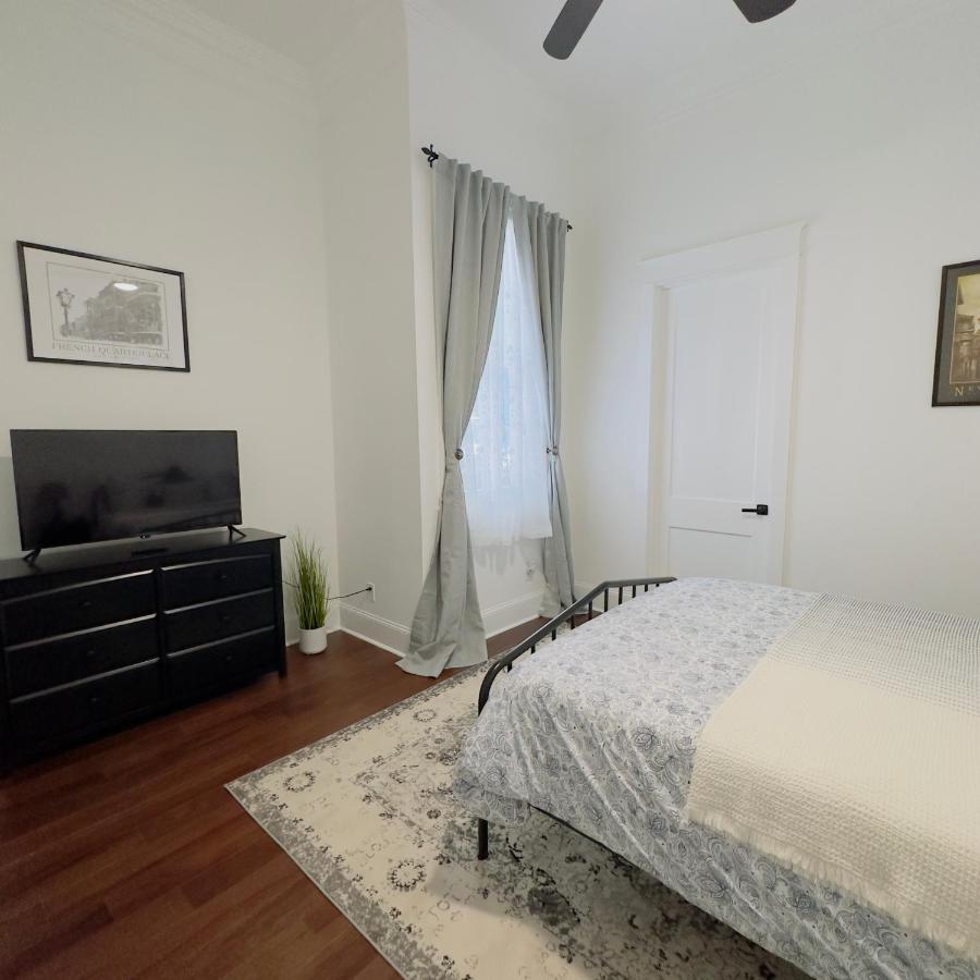 The Historic Bourbon Walk To French Quarter 3*