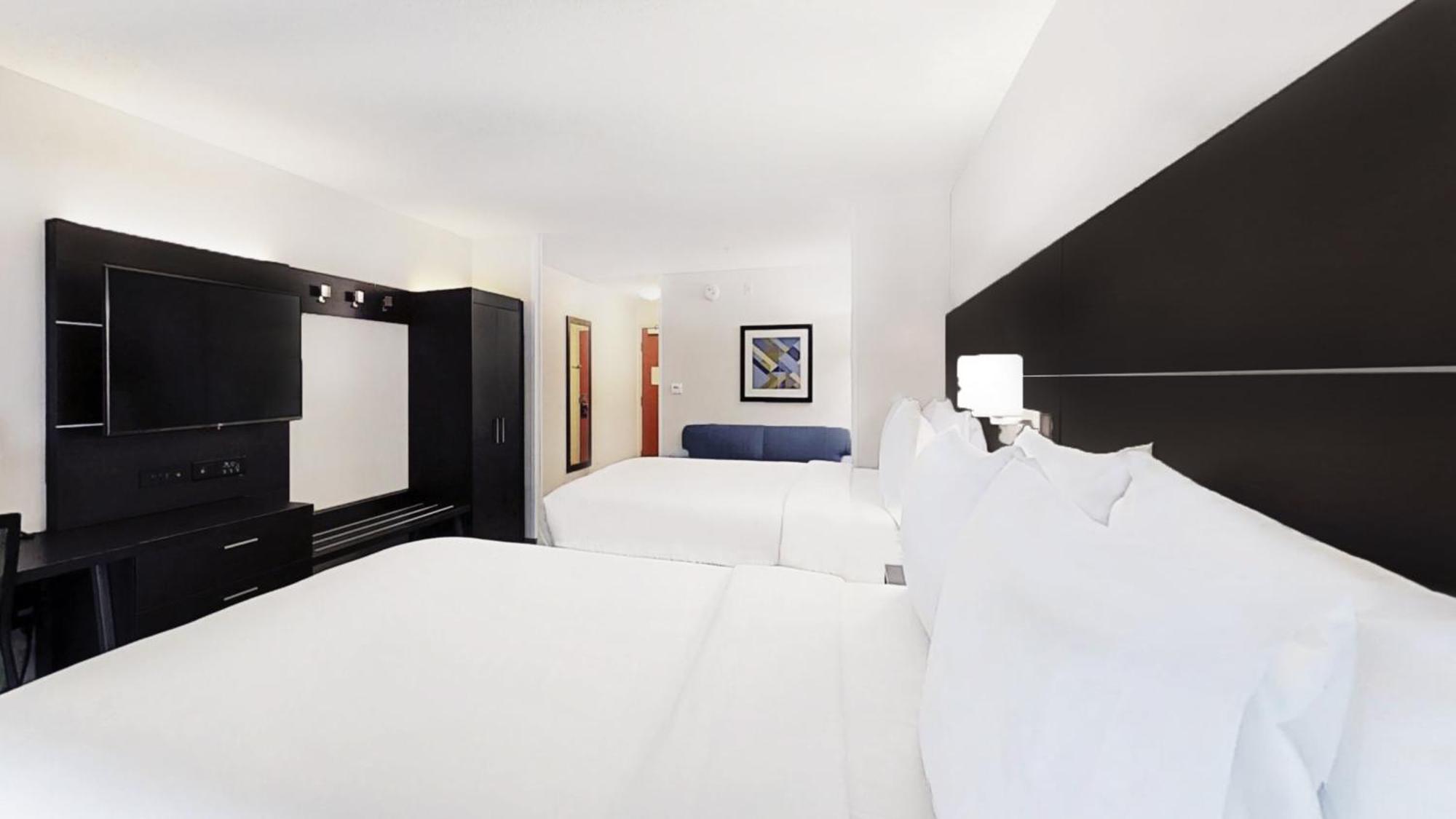 Express East By Ihg Hotel New Orleans