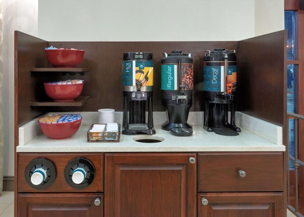 Hotel Homewood By Hilton New Orleans