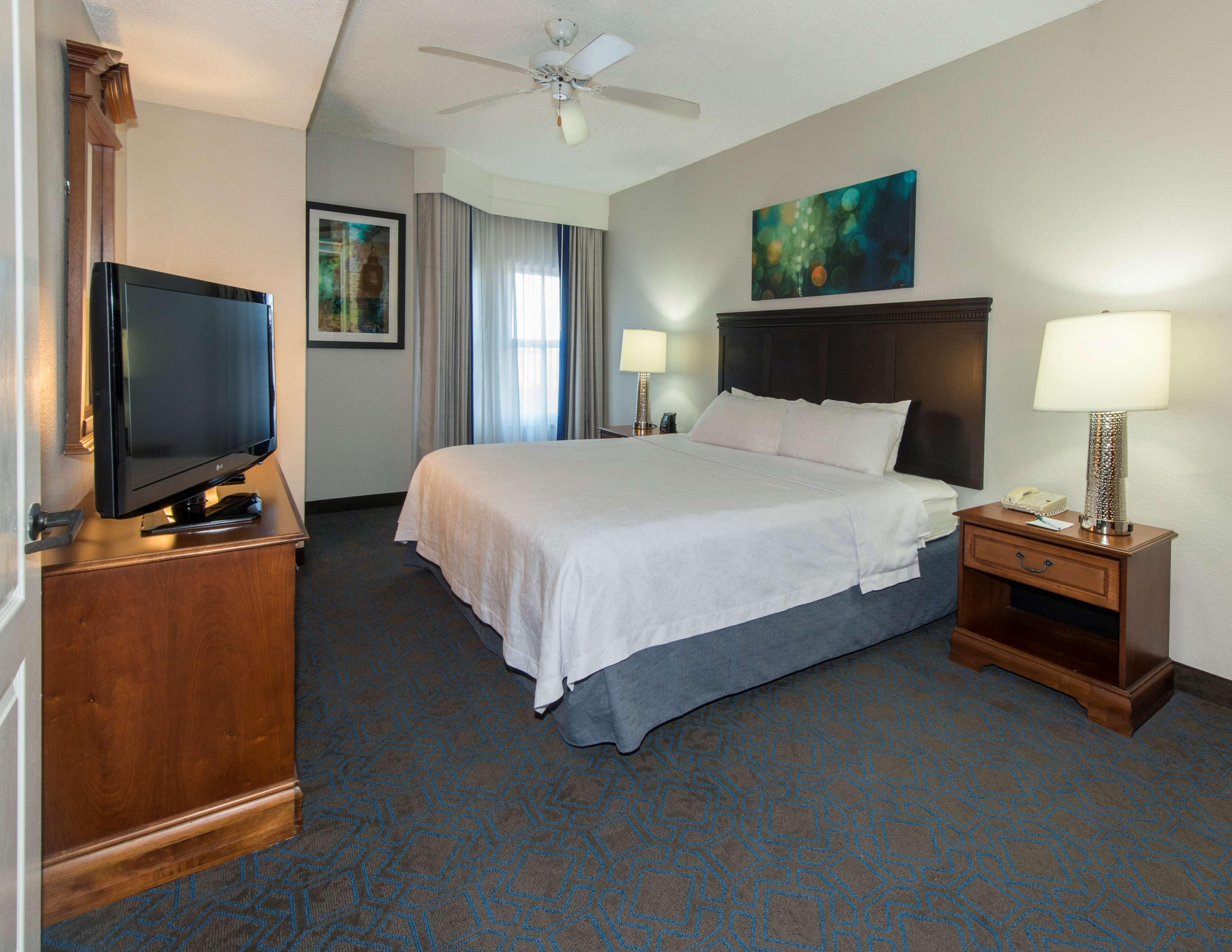 Hotel Homewood By Hilton New Orleans