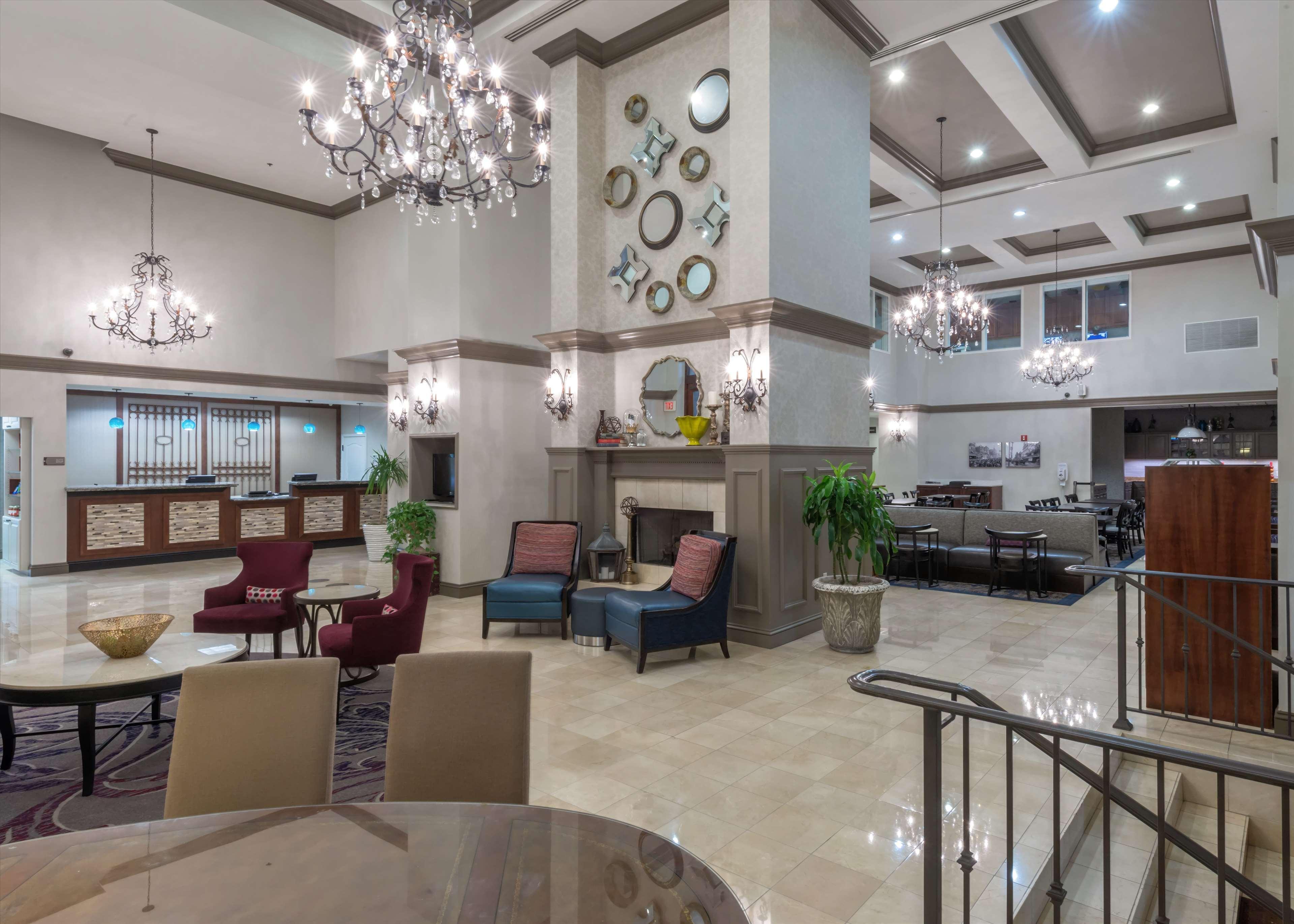 Hotel Homewood By Hilton New Orleans