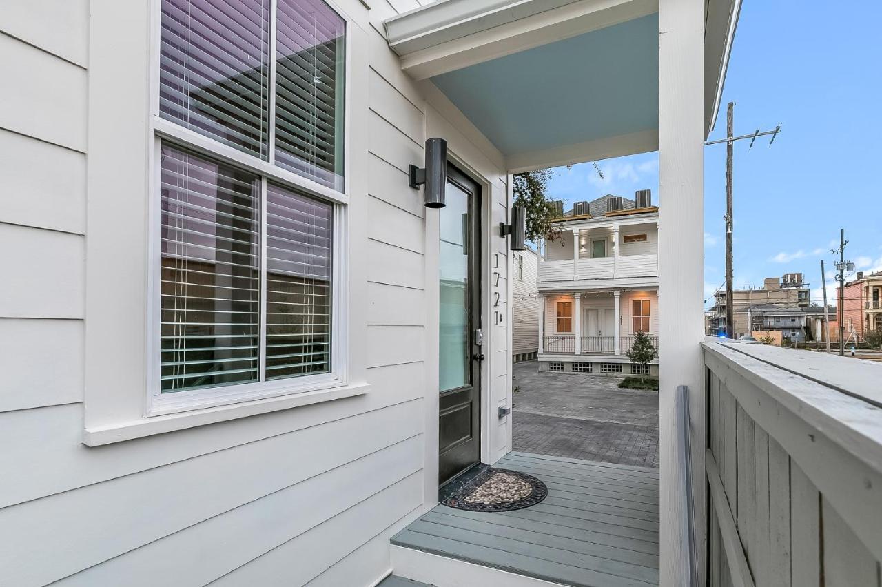 Apartment With 3 Bedrooms Near St. Charles With A Pool *