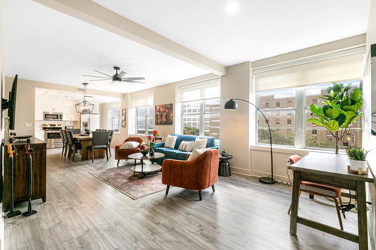 Lively 4br Steps To French Quarter Apartment New Orleans