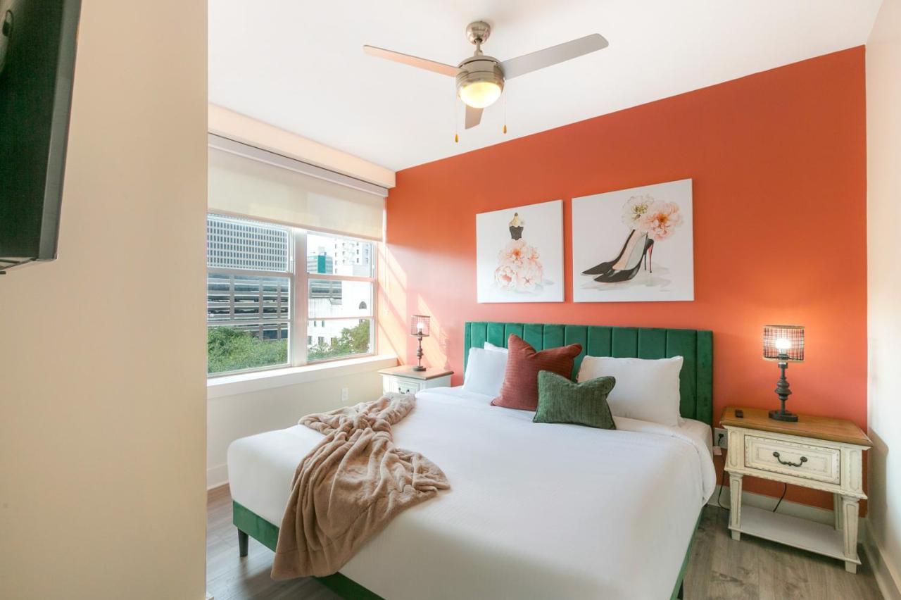 Lively 4br Steps To French Quarter