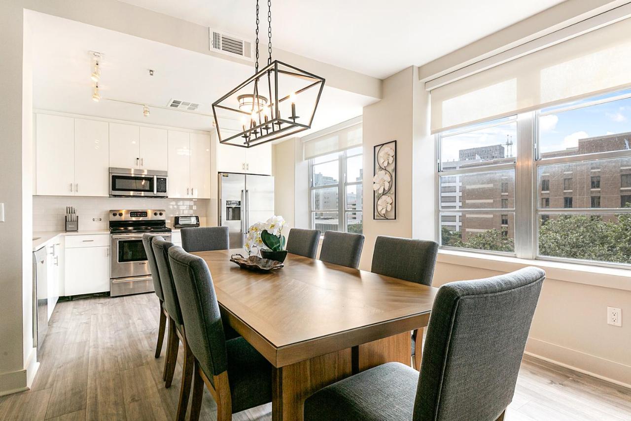Lively 4br Steps To French Quarter *