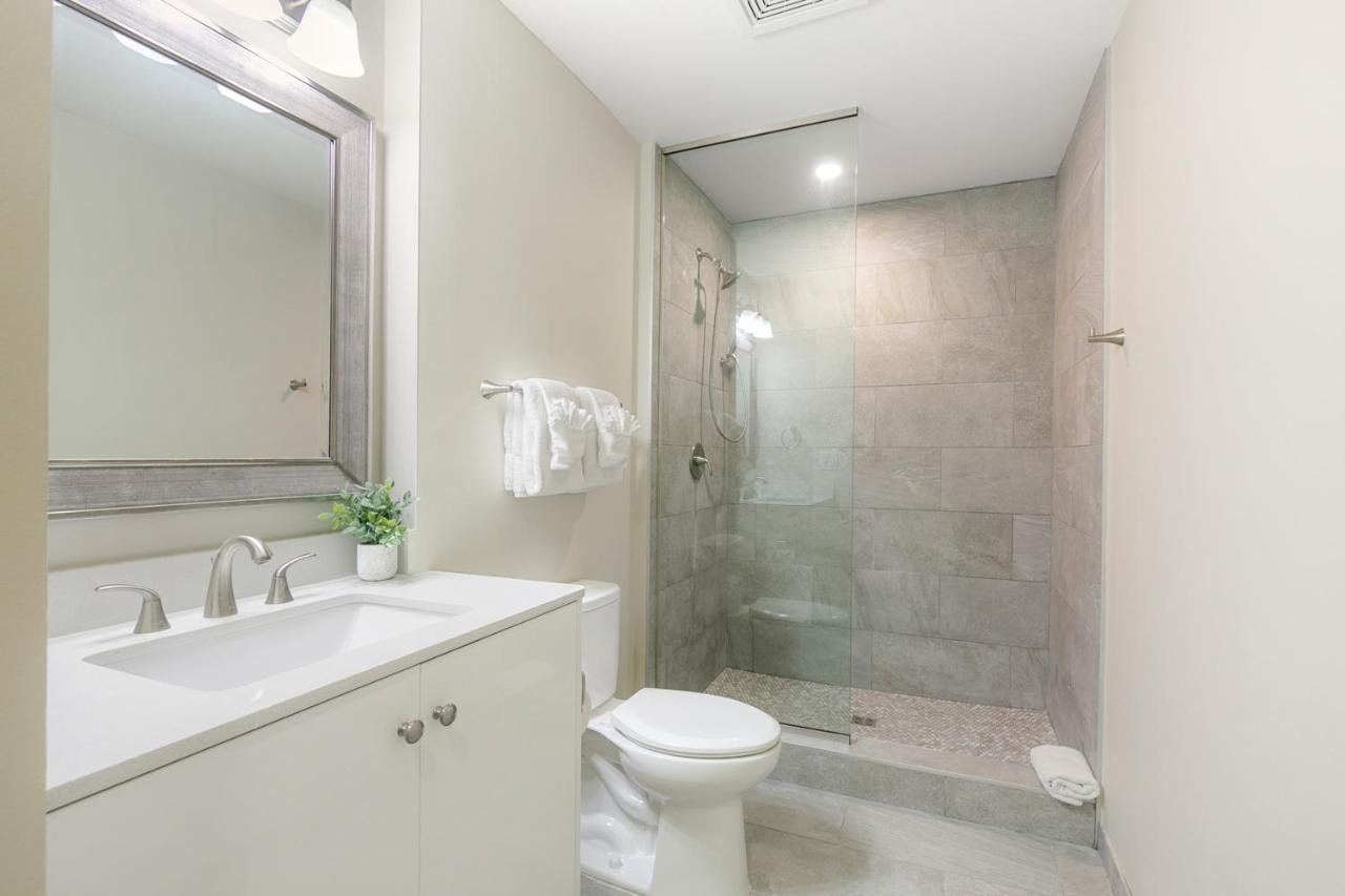 Lively 4br Steps To French Quarter *
