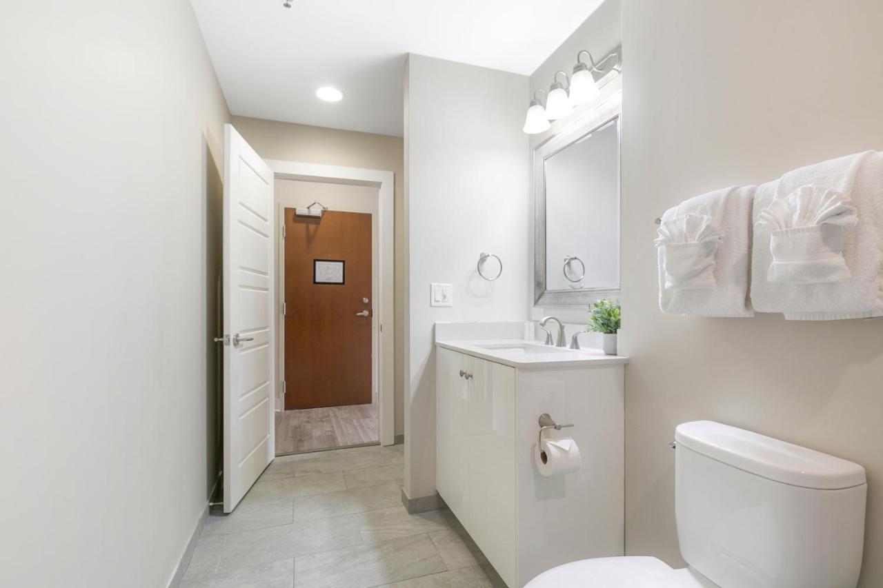 Lively 4br Steps To French Quarter