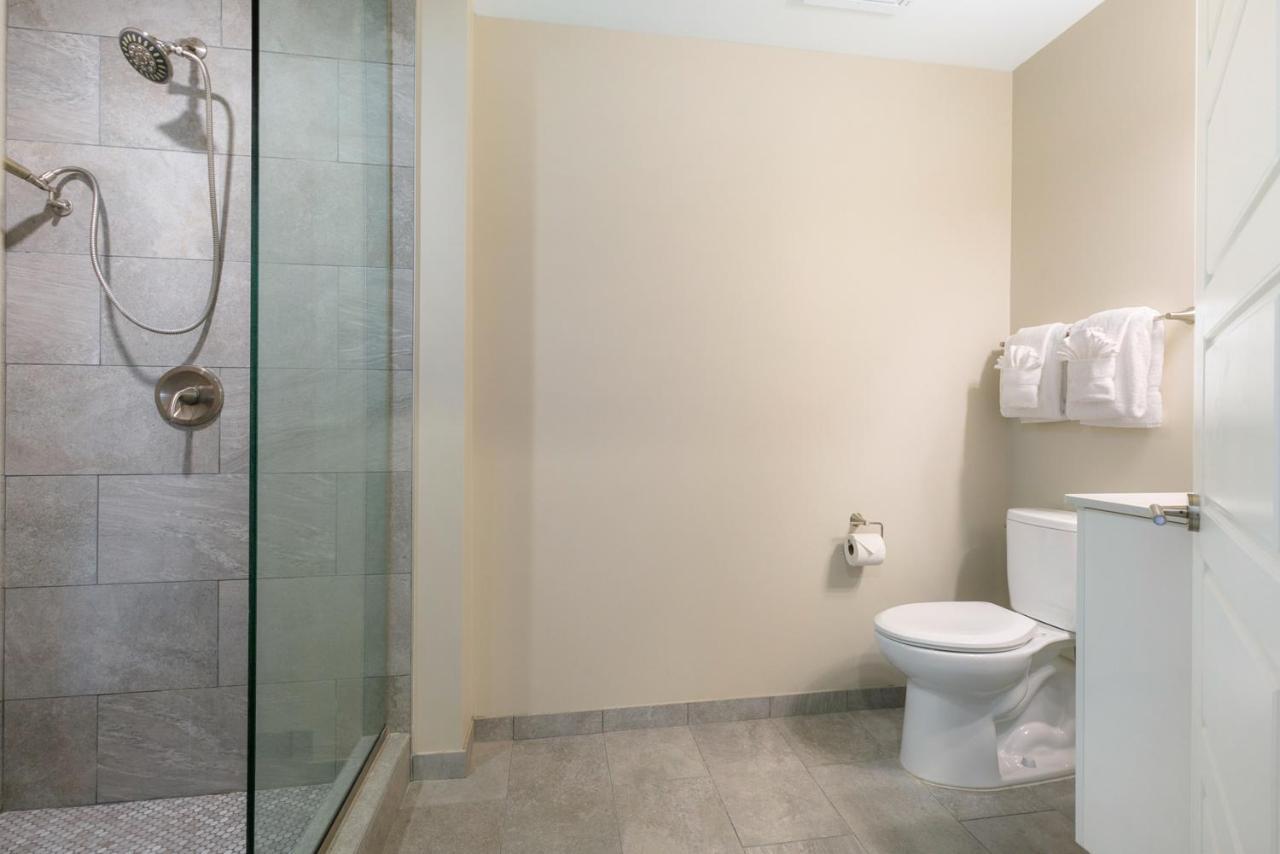 Lively 4br Steps To French Quarter