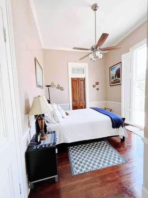Lovely 4 Bedroom Uptown Magazine St * New Orleans