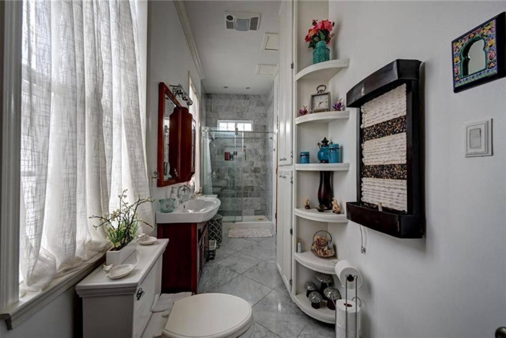 Lovely 4 Bedroom Uptown Magazine St *