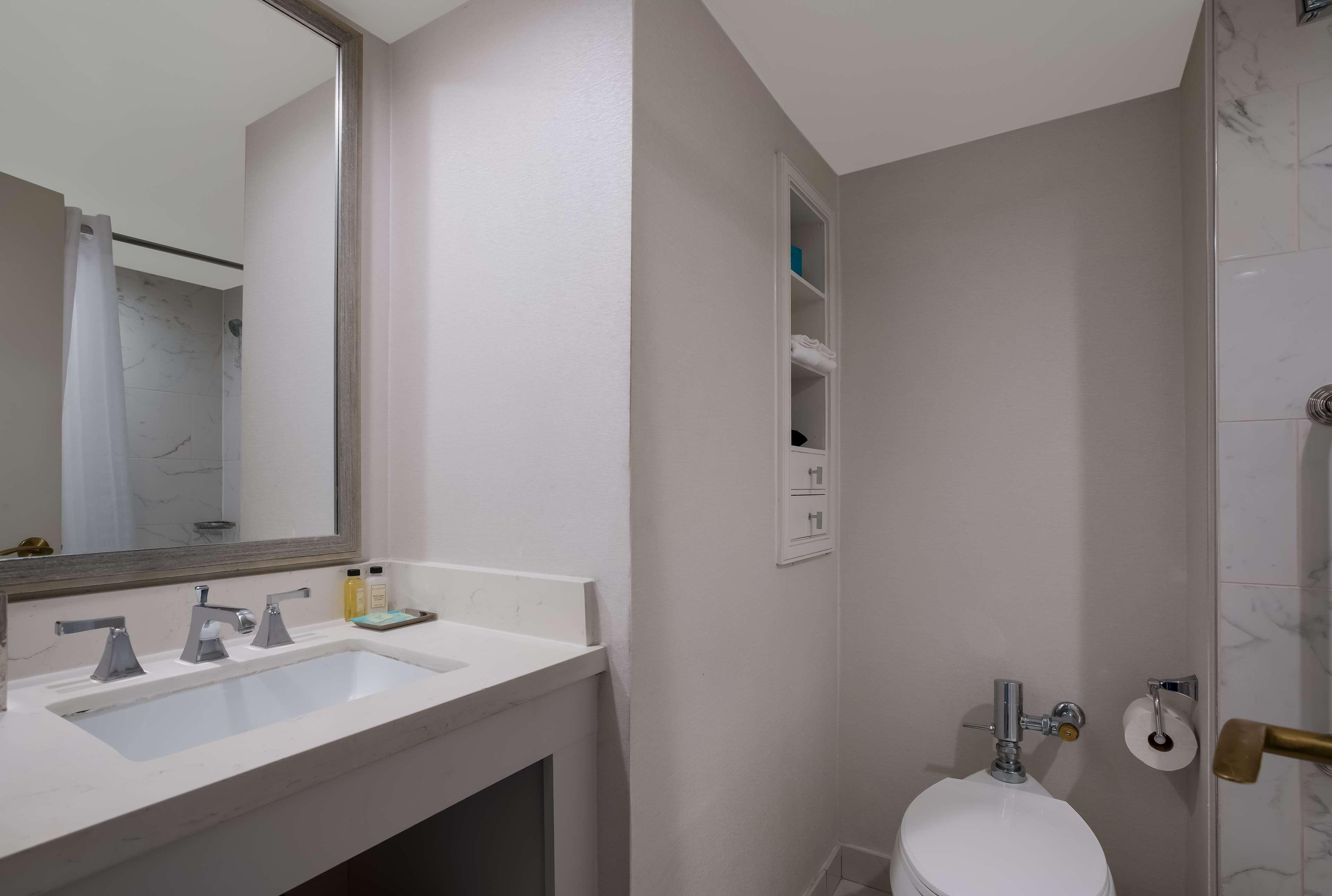 The Royal Sonesta 5*