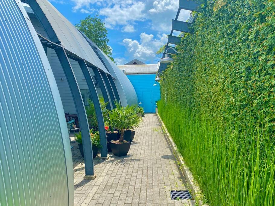 Moon 101 - Full Moon - 2br 2 5 Bath + Living