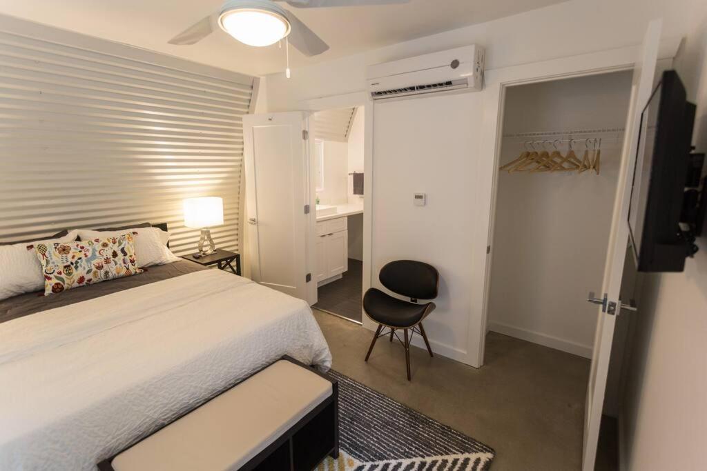 Moon 101 - Full Moon - 2br 2 5 Bath + Living