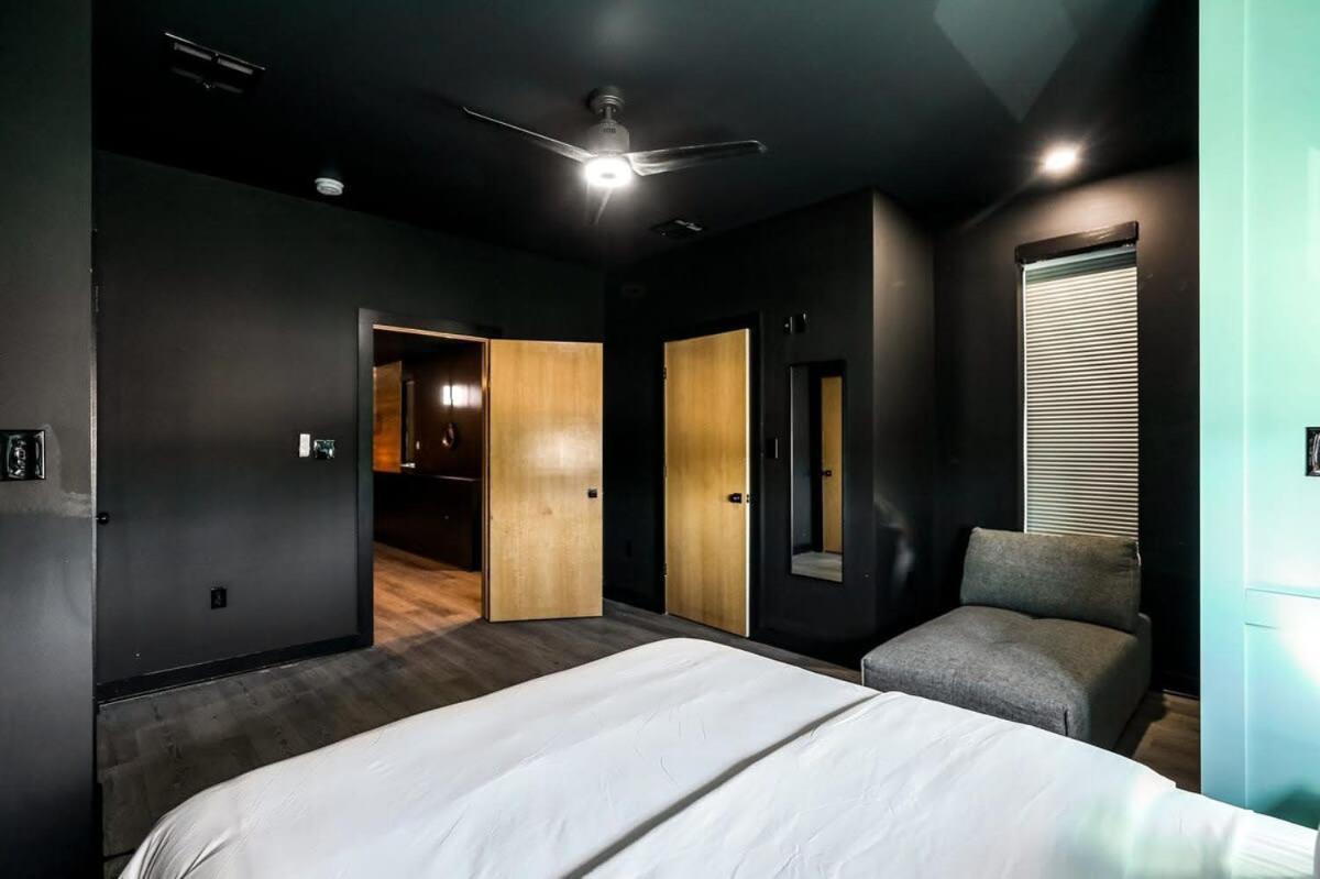 Pluto Rooftop Villa *
