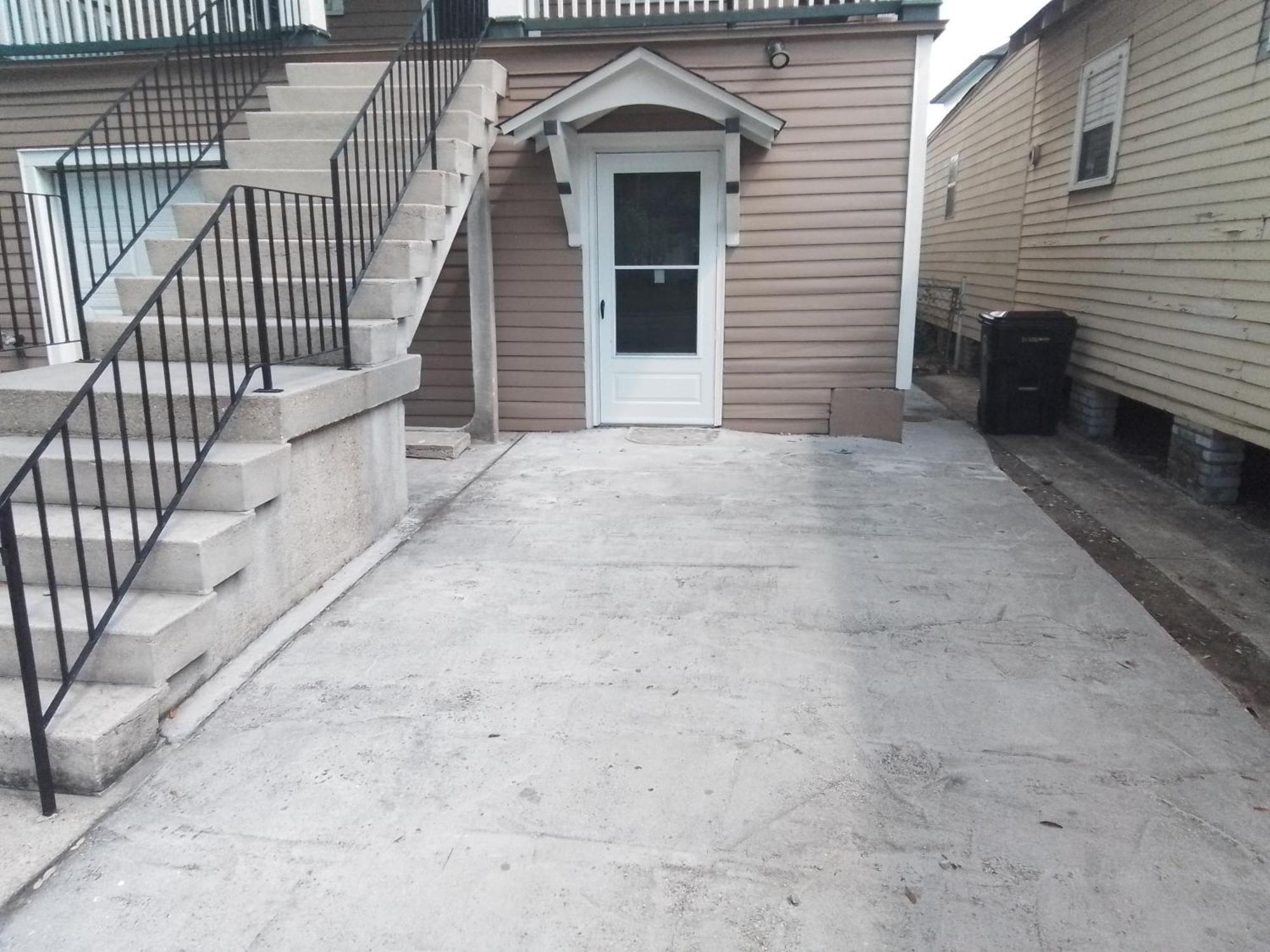 Cozy 2-bedroom Unit In Beautiful With Wifi, Ac