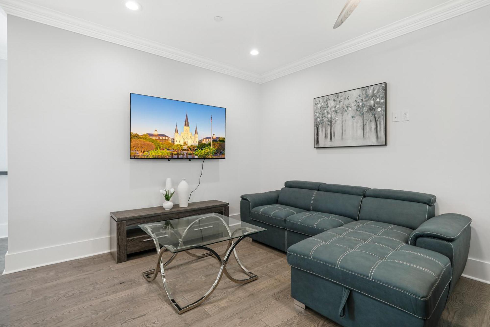 New 3-bed Luxury House New Orleans