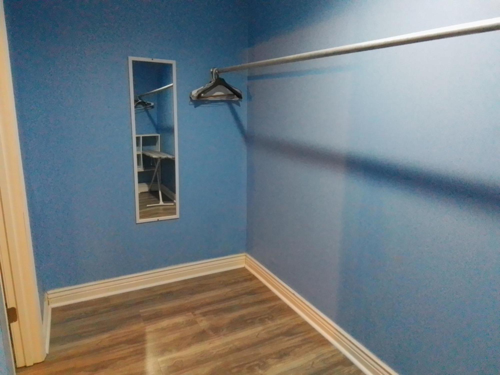 Cozy 2-bedroom Unit In Beautiful With Wifi, Ac Apartment *