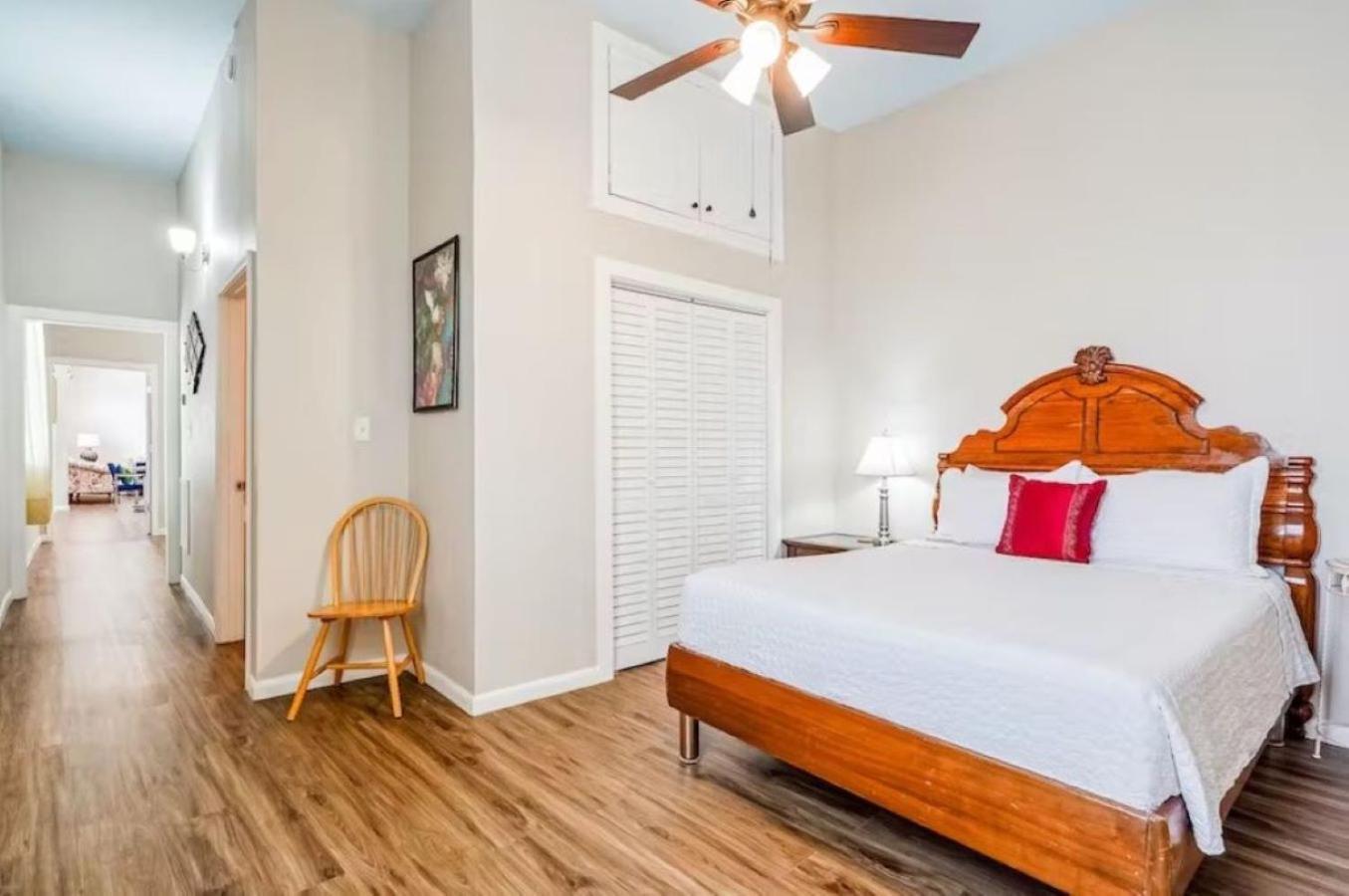 Penthouse On Claiborne New Orleans