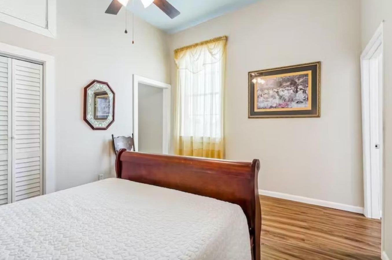 Penthouse On Claiborne * New Orleans