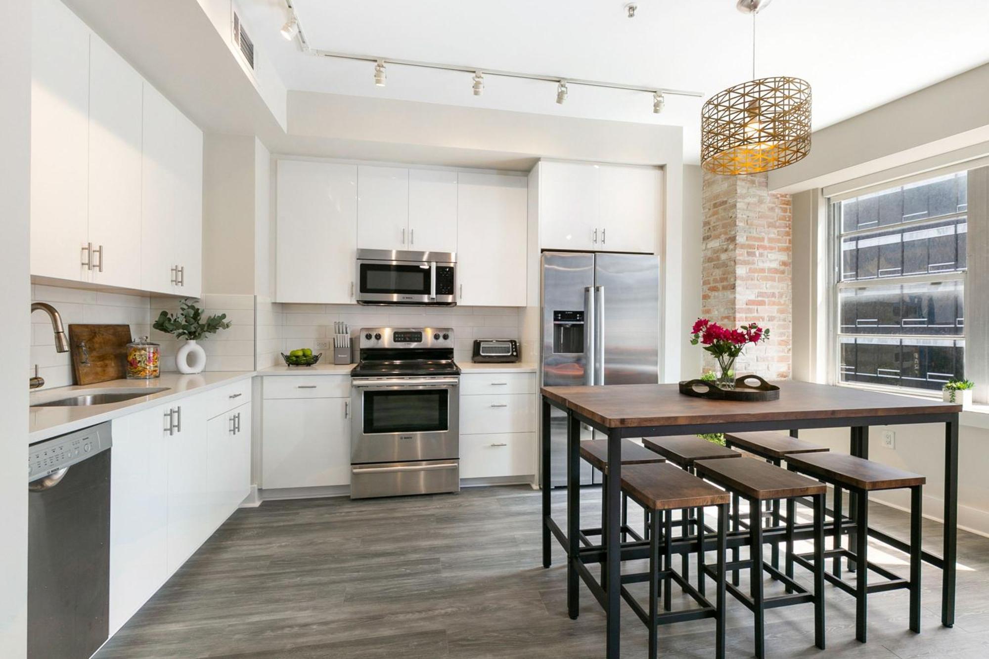 California Building By Hosteeva