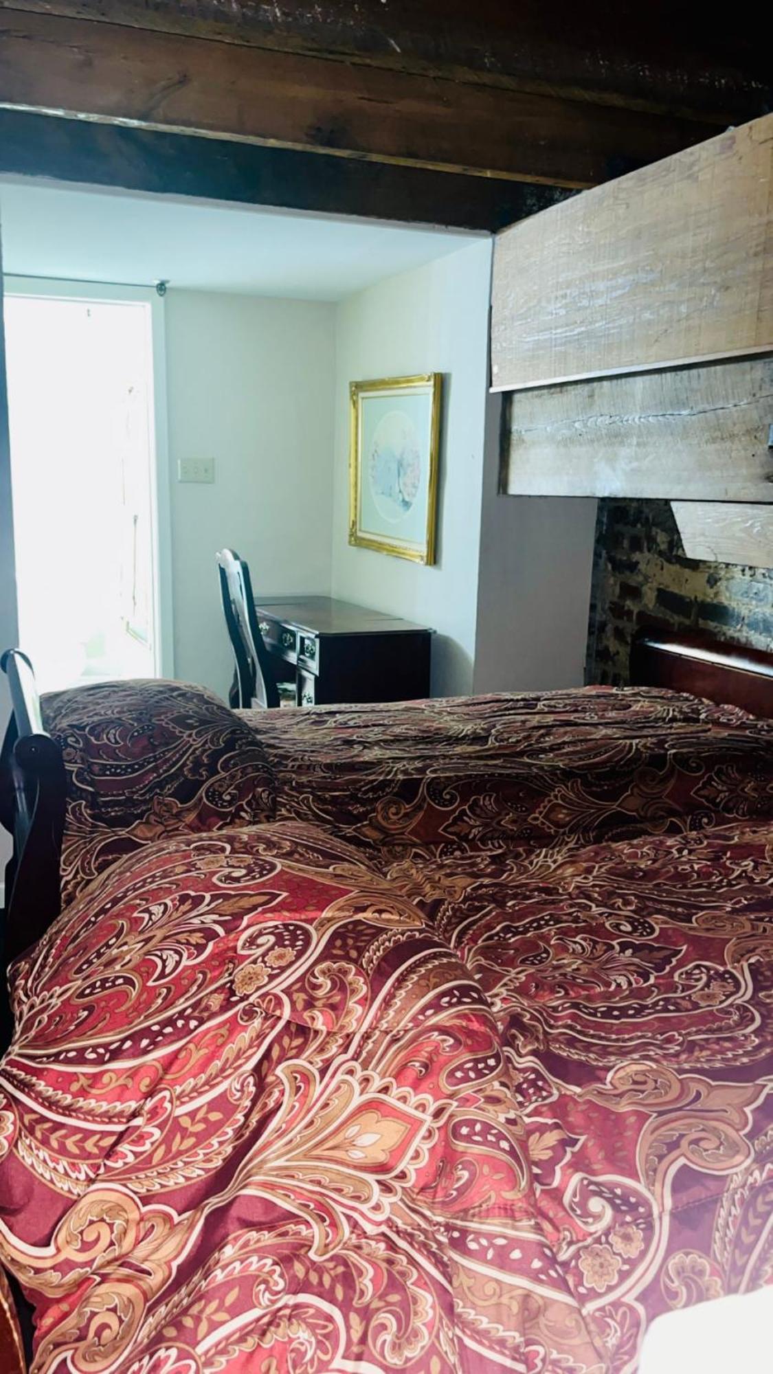 Plaza Downtown Hotel