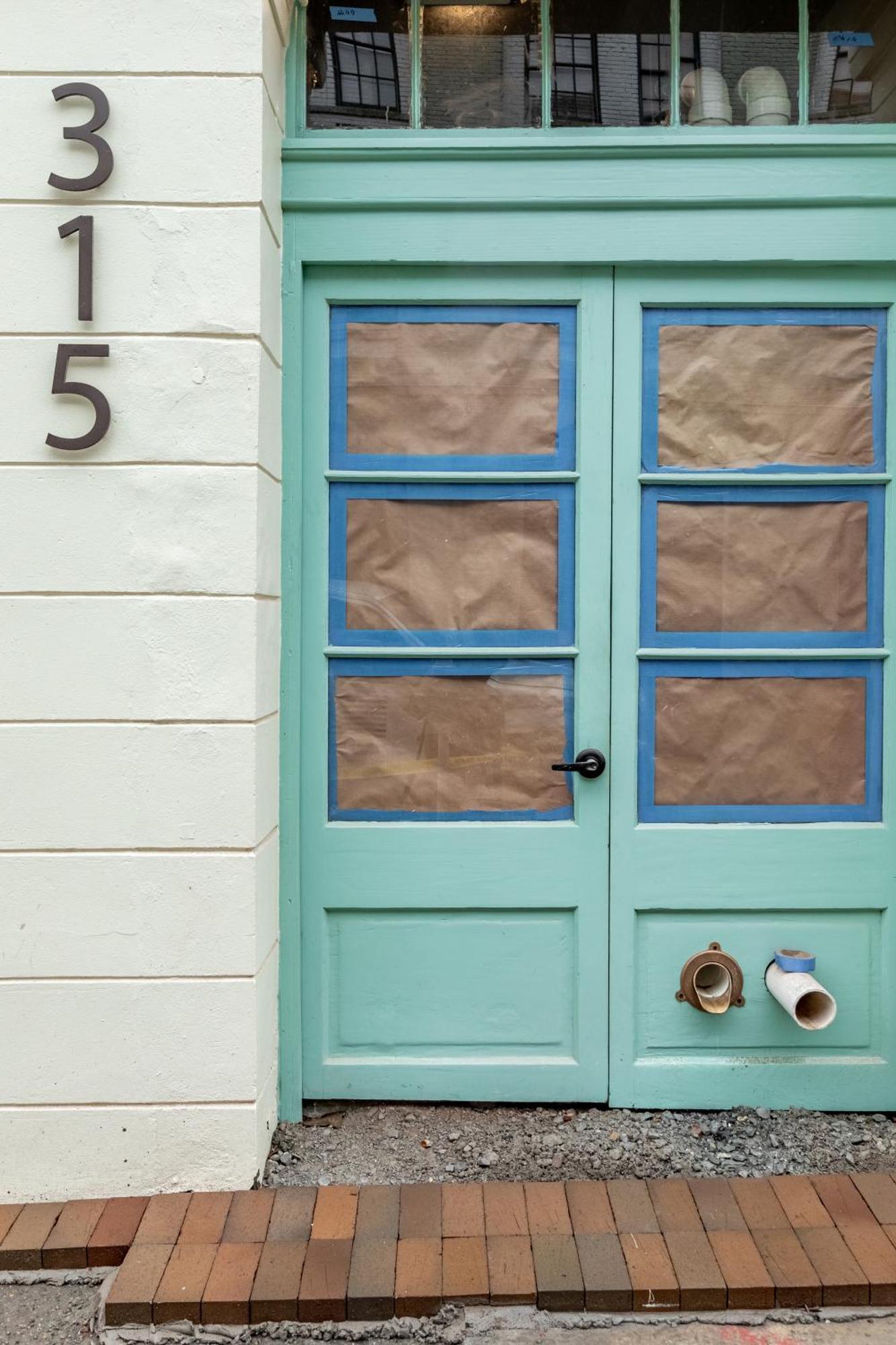 Ironworks Building - 2 Bedroom 2 Bath, 4 Bedroom 4 Bath Apartment New Orleans