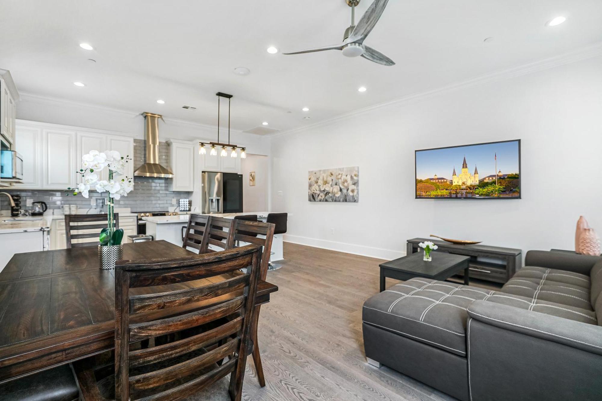 Holiday home New 4 Bed Luxury House W/private Heated Pool *