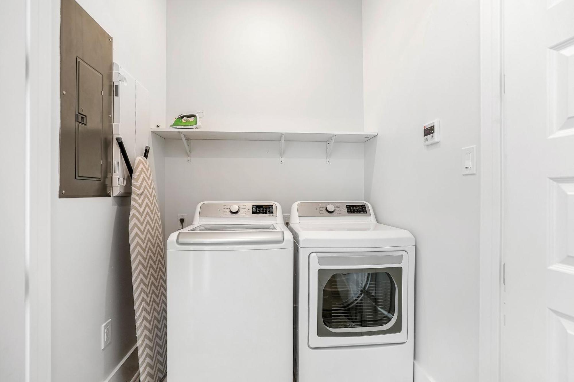 New 4 Bed Luxury House W/private Heated Pool New Orleans